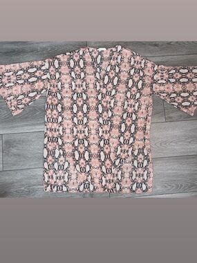 Peach Love California Size Large Open Front lightweight Cardigan Snakeskin Pink